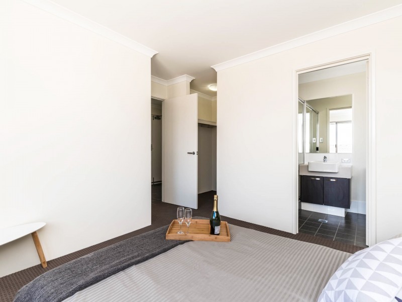 1 Henry Street, East Cannington WA 6107