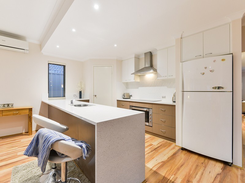 29b Hooson Way, Wilson WA 6107