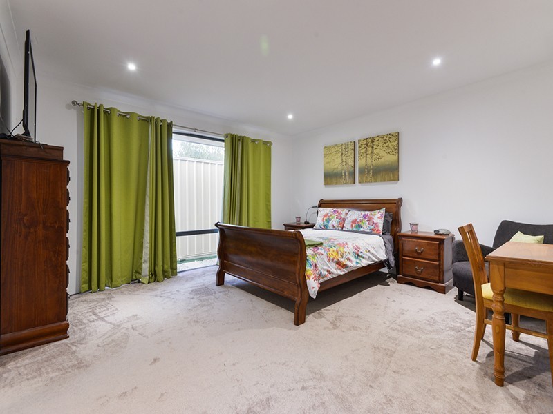 29b Hooson Way, Wilson WA 6107