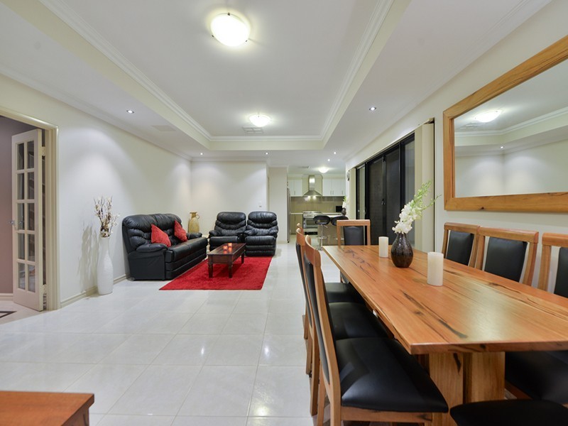 5 Gianatti Ramble, East Cannington WA 6107