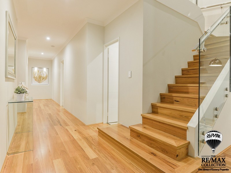 8 Egretta Drive, Waterford WA 6152