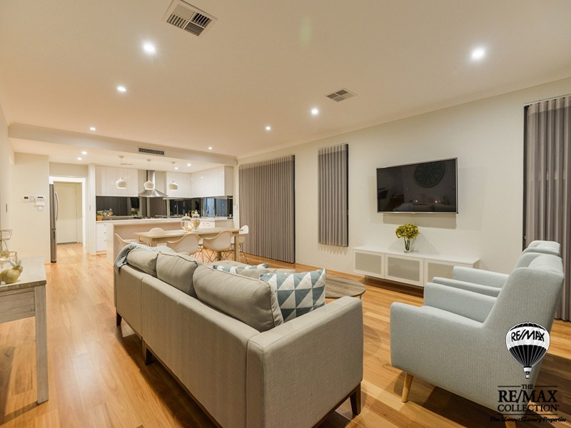 8 Egretta Drive, Waterford WA 6152