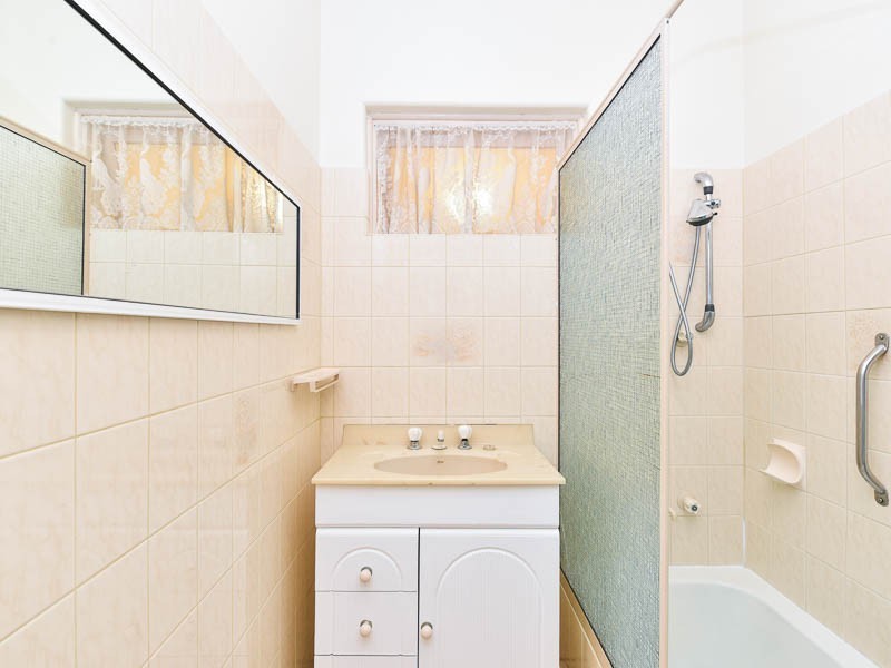 30b Sydenham Street, Beckenham WA 6107