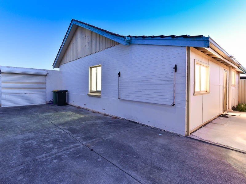 30b Sydenham Street, Beckenham WA 6107