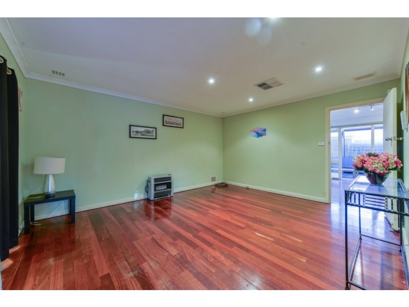 29 Corona Crescent, Cannington WA 6107