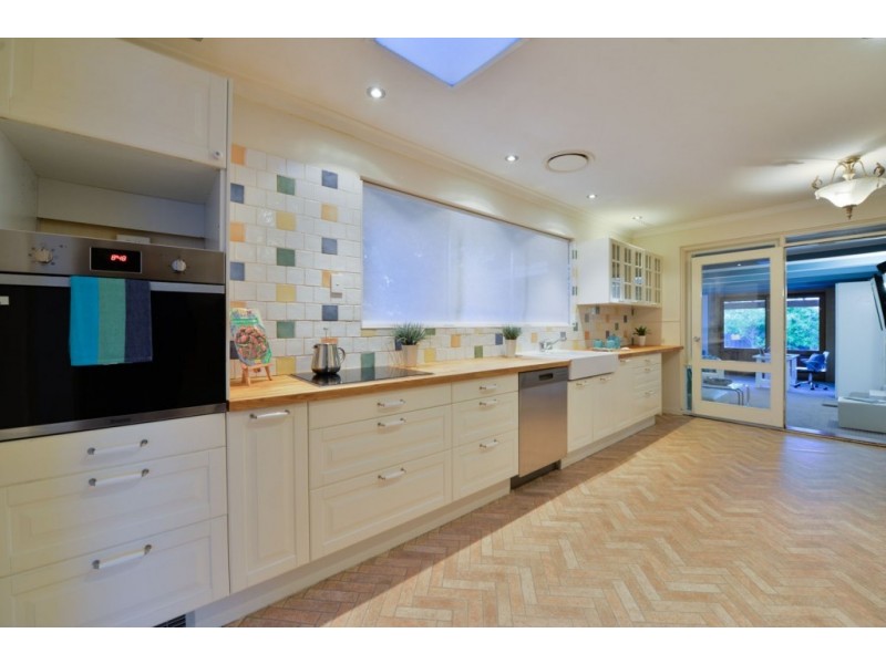 4 Langham Gardens, Wilson WA 6107