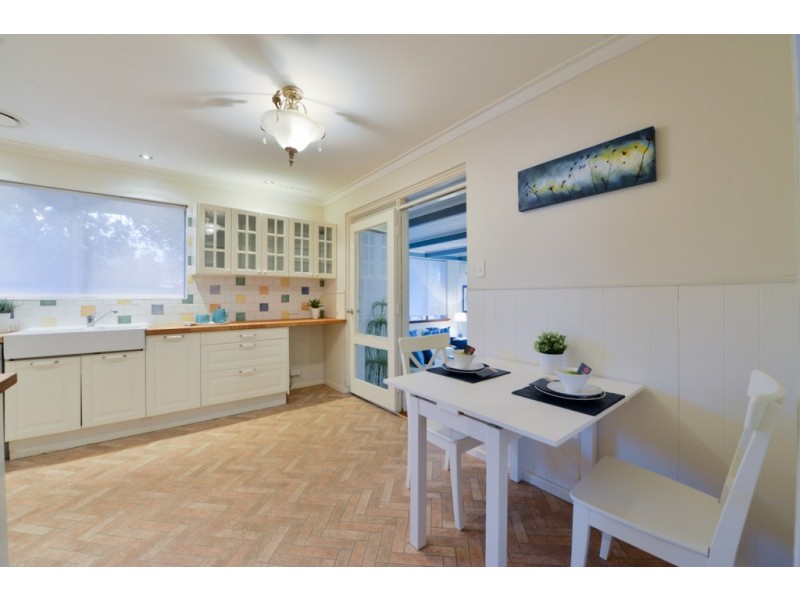 4 Langham Gardens, Wilson WA 6107