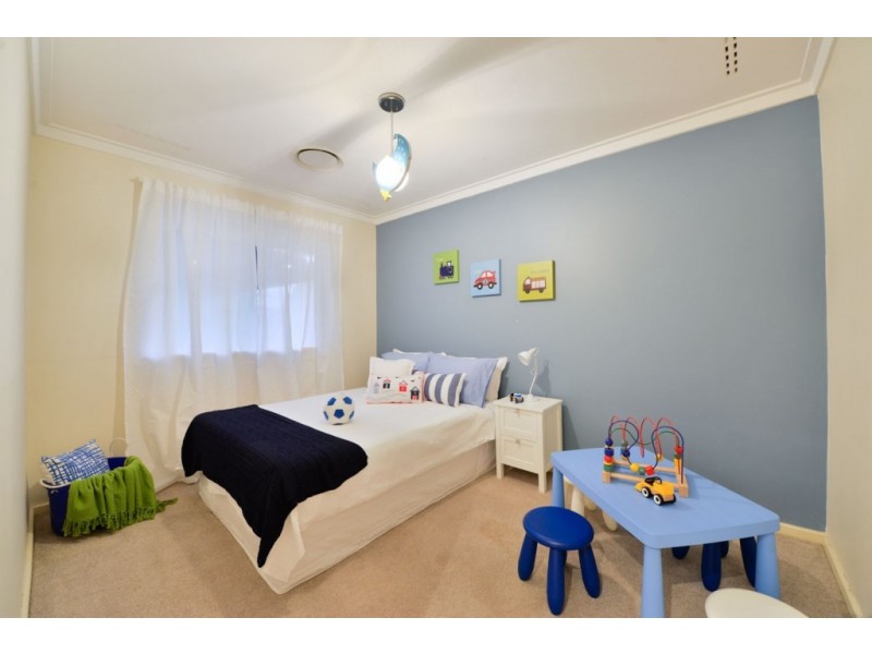 4 Langham Gardens, Wilson WA 6107