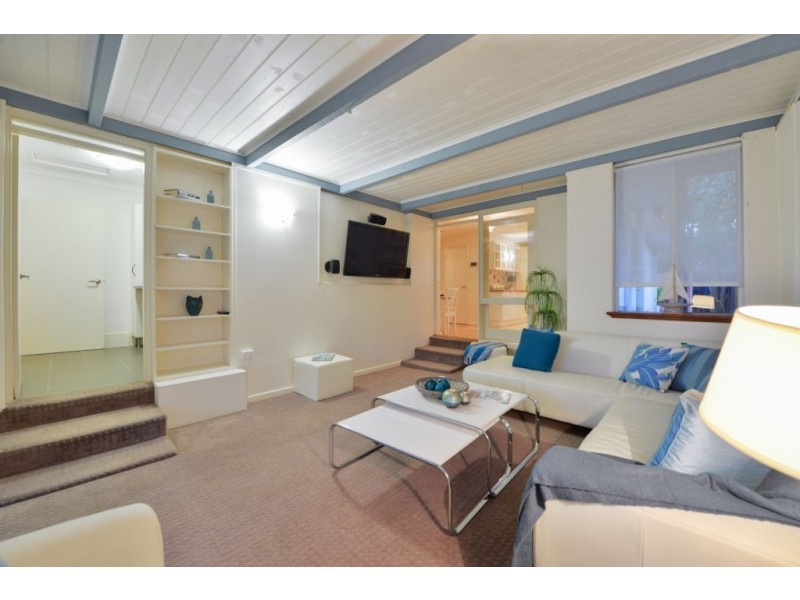 4 Langham Gardens, Wilson WA 6107