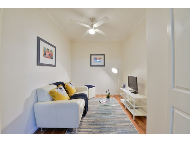 4 Langham Gardens, Wilson WA 6107