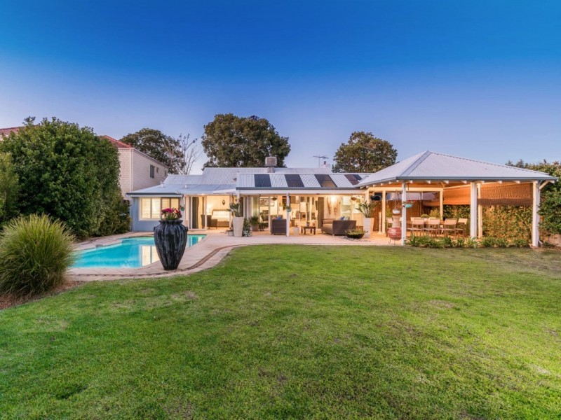 9 Pether Road, Manning WA 6152