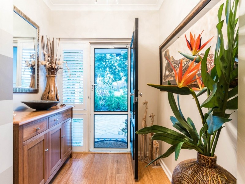 9 Pether Road, Manning WA 6152