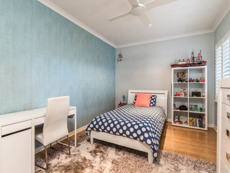 9 Pether Road, Manning WA 6152