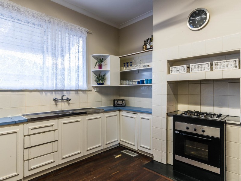 69 Gibbs Street, East Cannington WA 6107