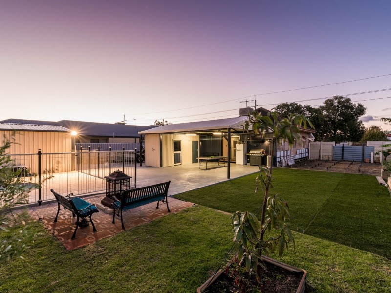 69 Gibbs Street, East Cannington WA 6107