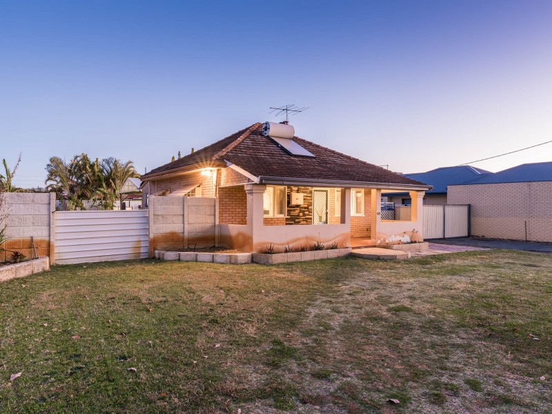 69 Gibbs Street, East Cannington WA 6107