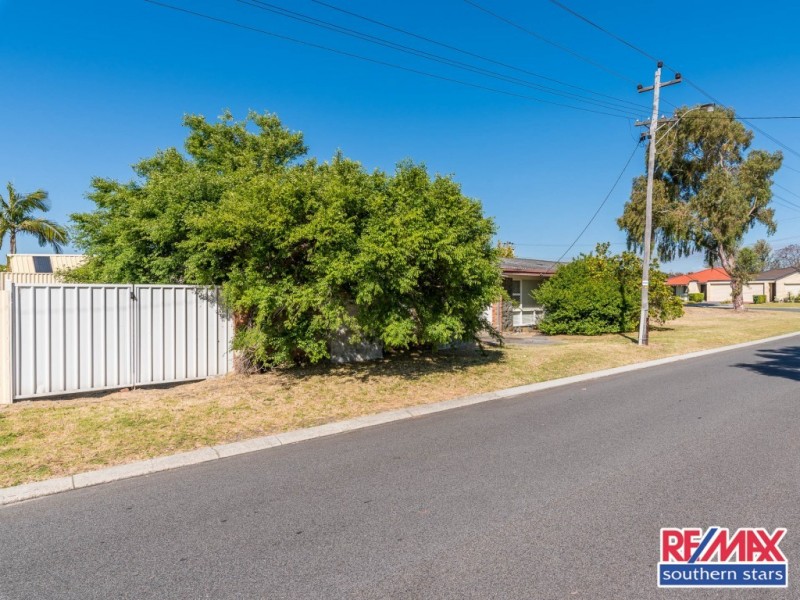 2 Clarke Street, East Cannington WA 6107