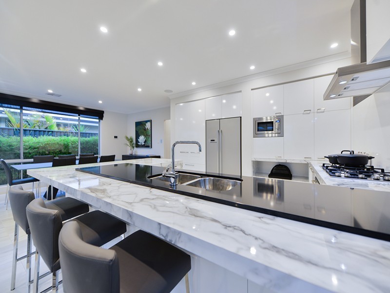 61 Oakbella Parade, Harrisdale WA 6112