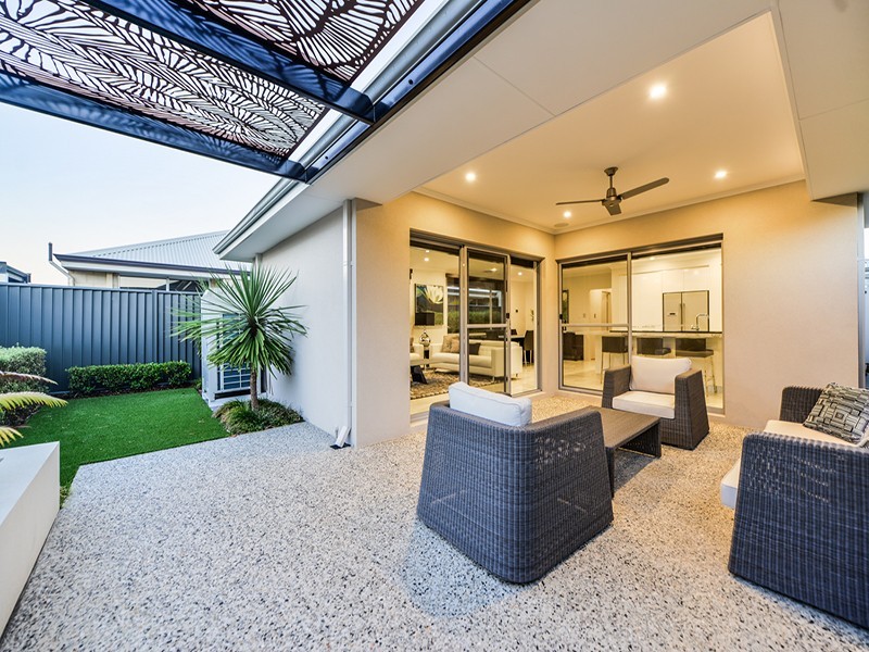 61 Oakbella Parade, Harrisdale WA 6112