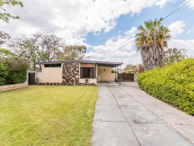 4 Hove Court, Lynwood WA 6147