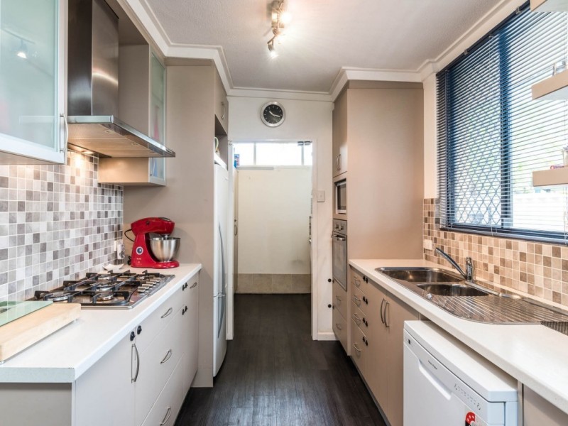 4 Hove Court, Lynwood WA 6147