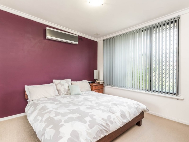 4 Hove Court, Lynwood WA 6147