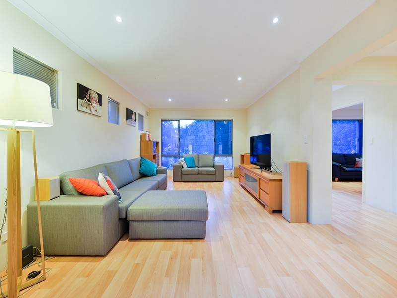 15 McKimmie Street, Embleton WA 6062