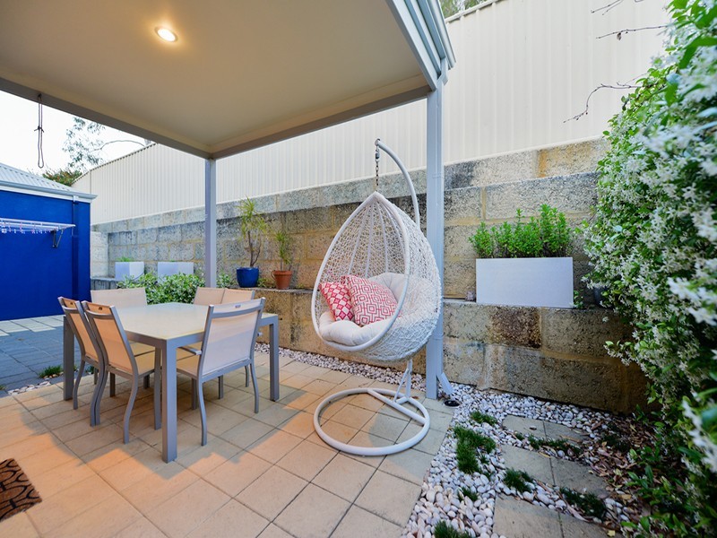 15 McKimmie Street, Embleton WA 6062