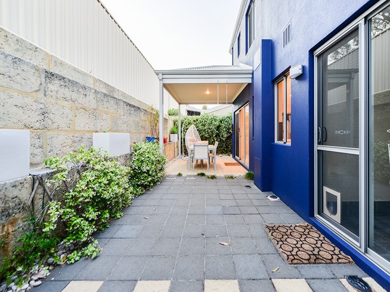 15 McKimmie Street, Embleton WA 6062