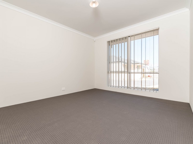 1/106 Spring Road, Thornlie WA 6108