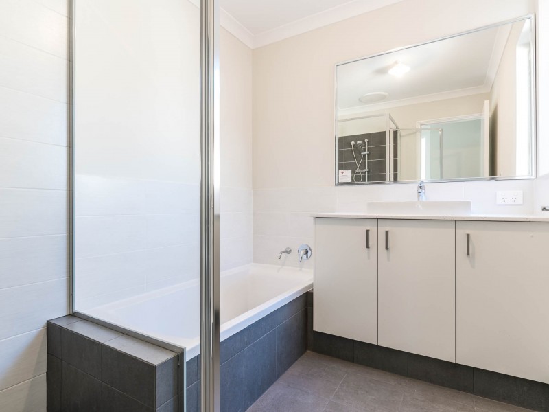 1/106 Spring Road, Thornlie WA 6108