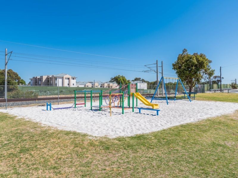 1/106 Spring Road, Thornlie WA 6108