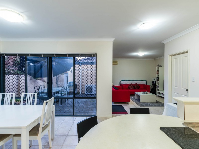12/77 Henry Street, East Cannington WA 6107