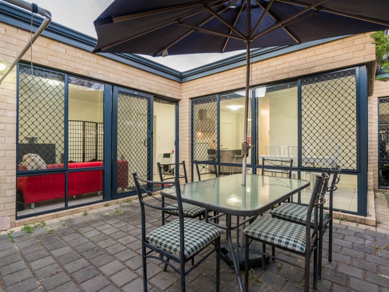 12/77 Henry Street, East Cannington WA 6107