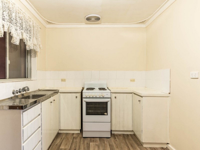 8 Stretton Way, Kenwick WA 6107