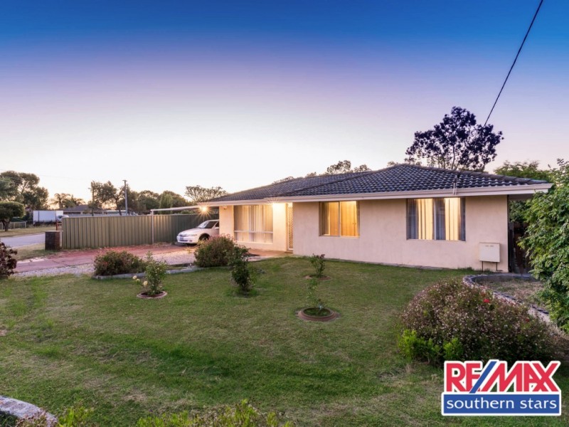 8 Stretton Way, Kenwick WA 6107