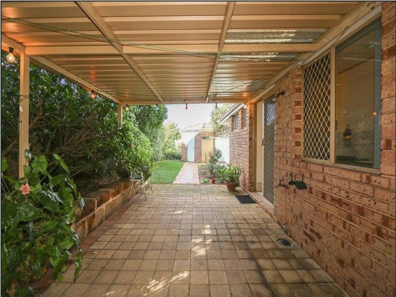 5/208 Burslem Drive, Maddington WA 6109