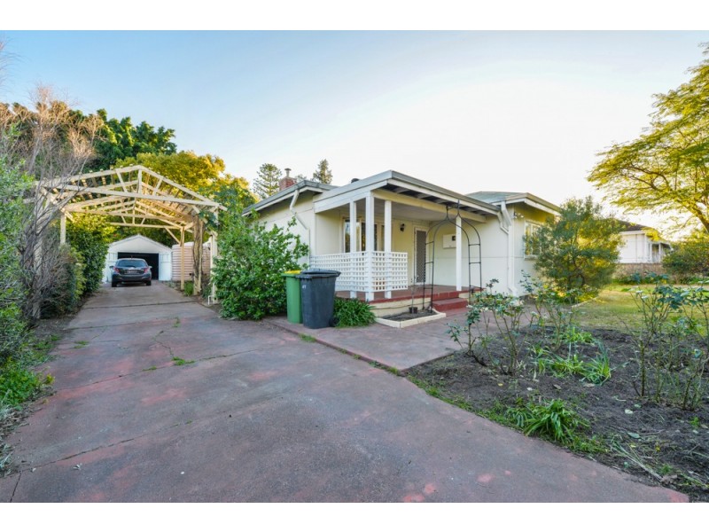 477 Sevenoaks Street, Beckenham WA 6107