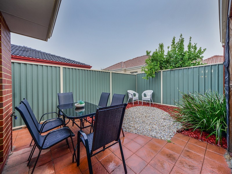 172 Treasure Road, Queens Park WA 6107