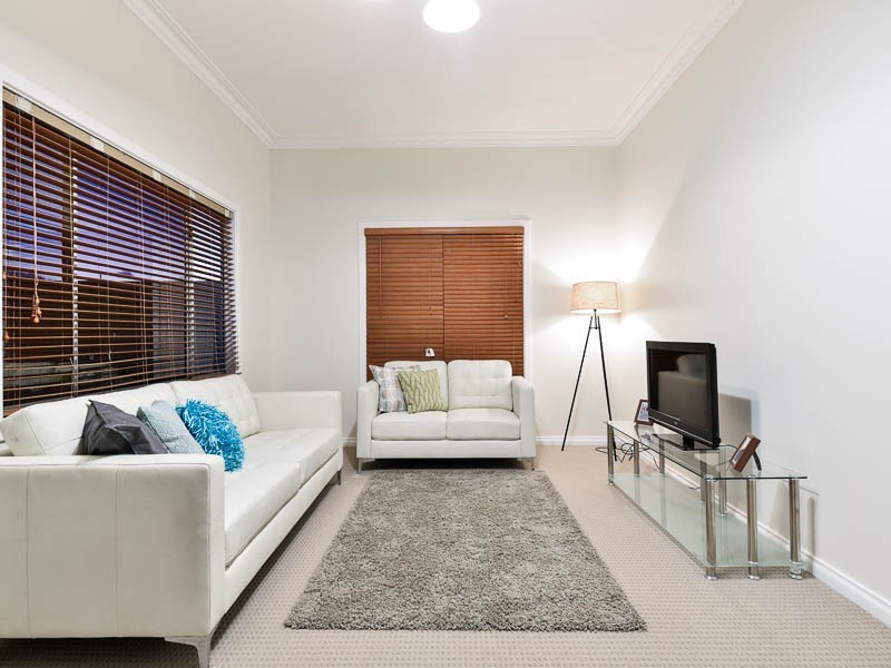 118 Station Street, East Cannington WA 6107