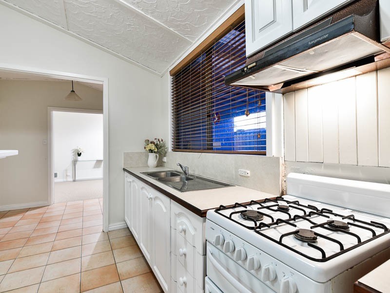 118 Station Street, East Cannington WA 6107