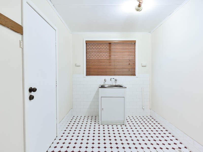 118 Station Street, East Cannington WA 6107