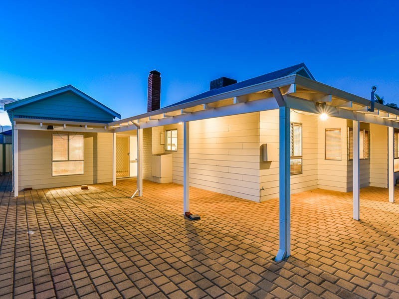 118 Station Street, East Cannington WA 6107