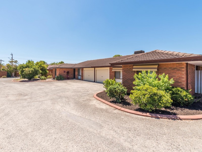 8/42 Blancoa Road, Ferndale WA 6148