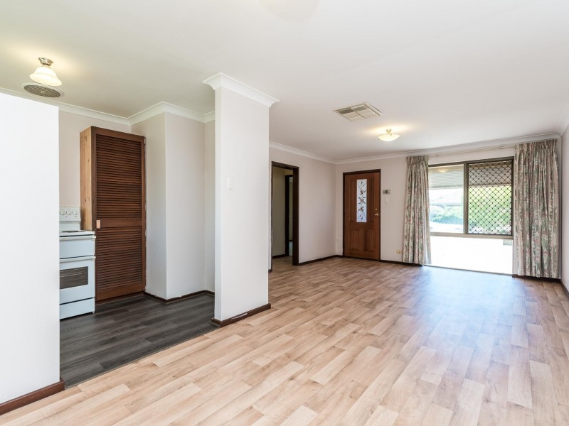 8/42 Blancoa Road, Ferndale WA 6148