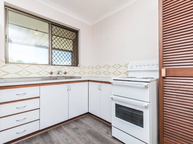 8/42 Blancoa Road, Ferndale WA 6148