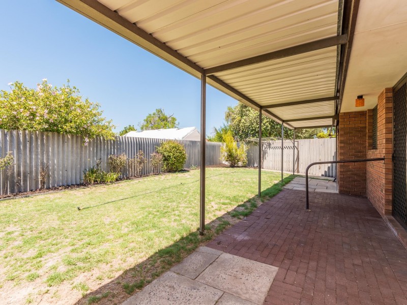 8/42 Blancoa Road, Ferndale WA 6148