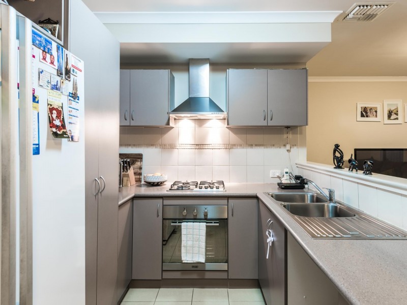 15 Bent Street, Cannington WA 6107