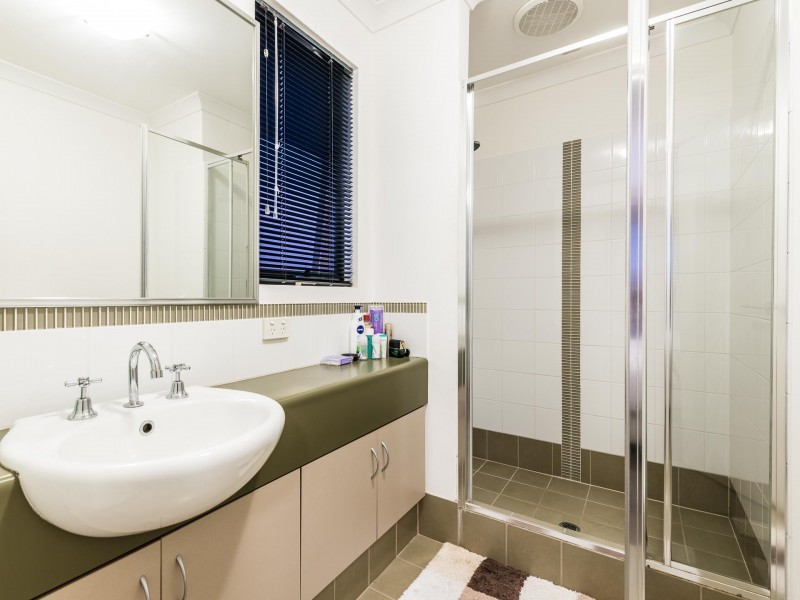 15 Bent Street, Cannington WA 6107