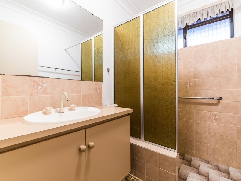 30 Dealy Close, Cannington WA 6107